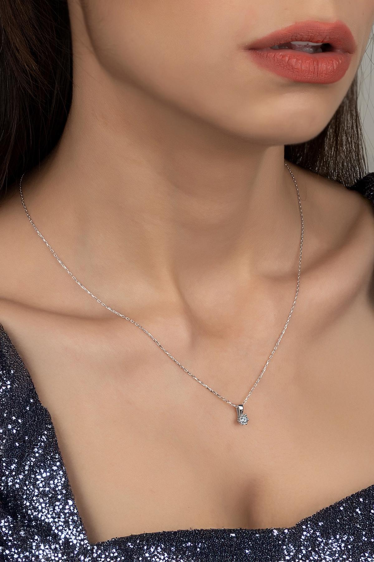 Union Zirconia Kadın Mini 6 Tırnaklı Pırlanta Montür Gümüş Kolye