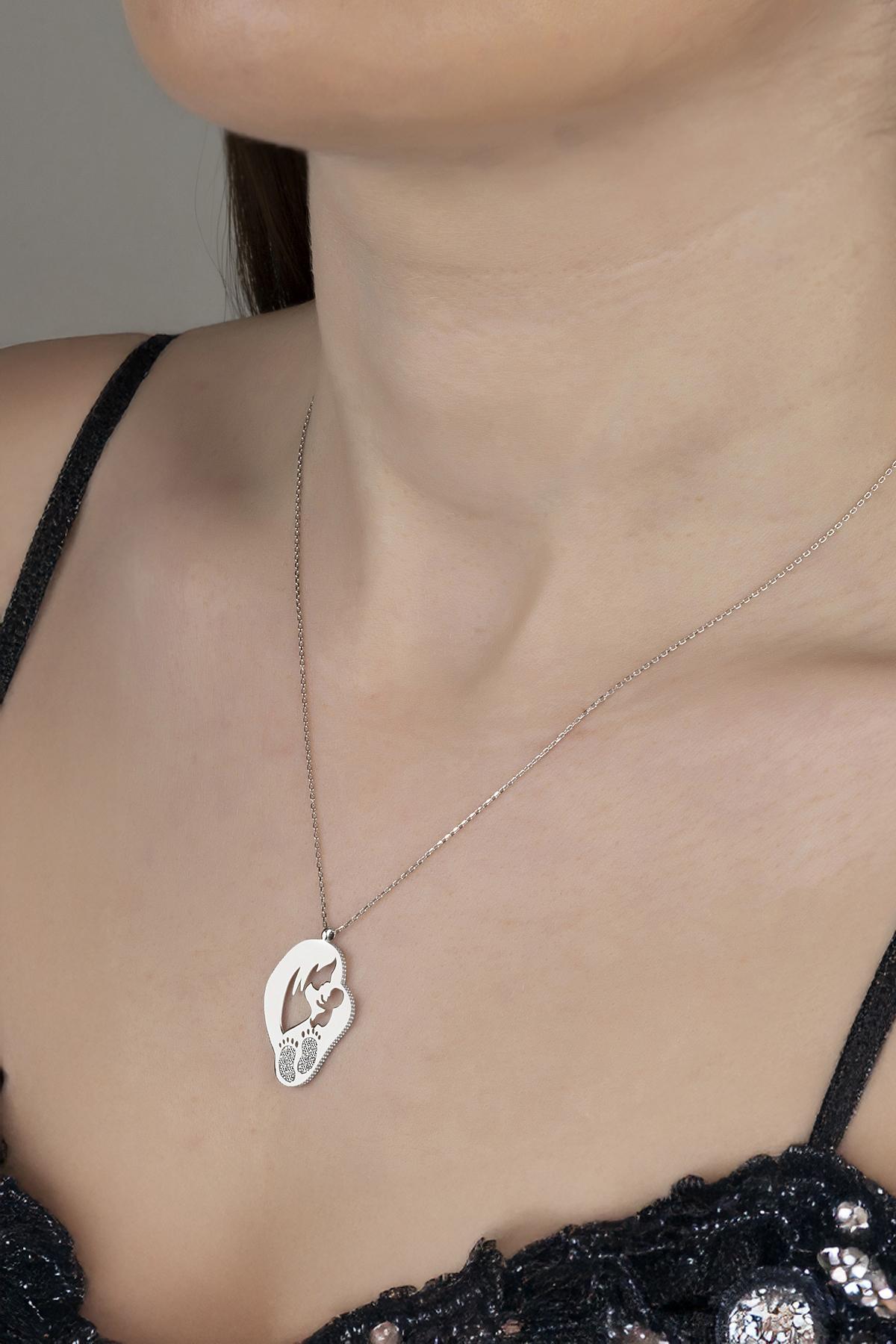 Union Zirconia Kadın Anne Bebek Ayakizi Gümüş Kolye